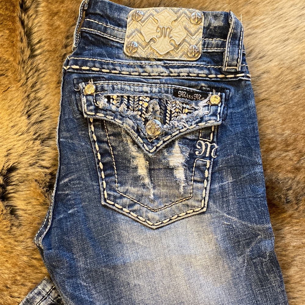 Size 26 Miss Me Jeans Boot Cut - Picture 3 of 8